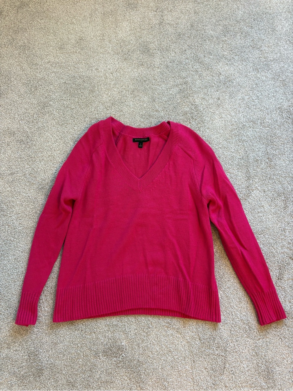 Banana Republic Women's V-Neck Sweater - Hot Pink